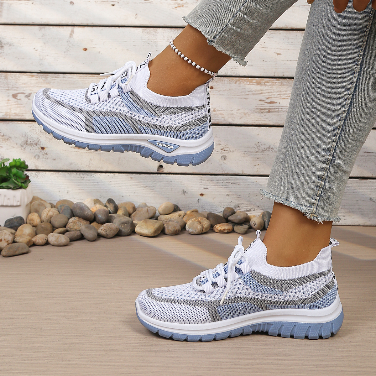 New women's vulcanized shoes,  - Guipure Lace Panel recensie en prijs