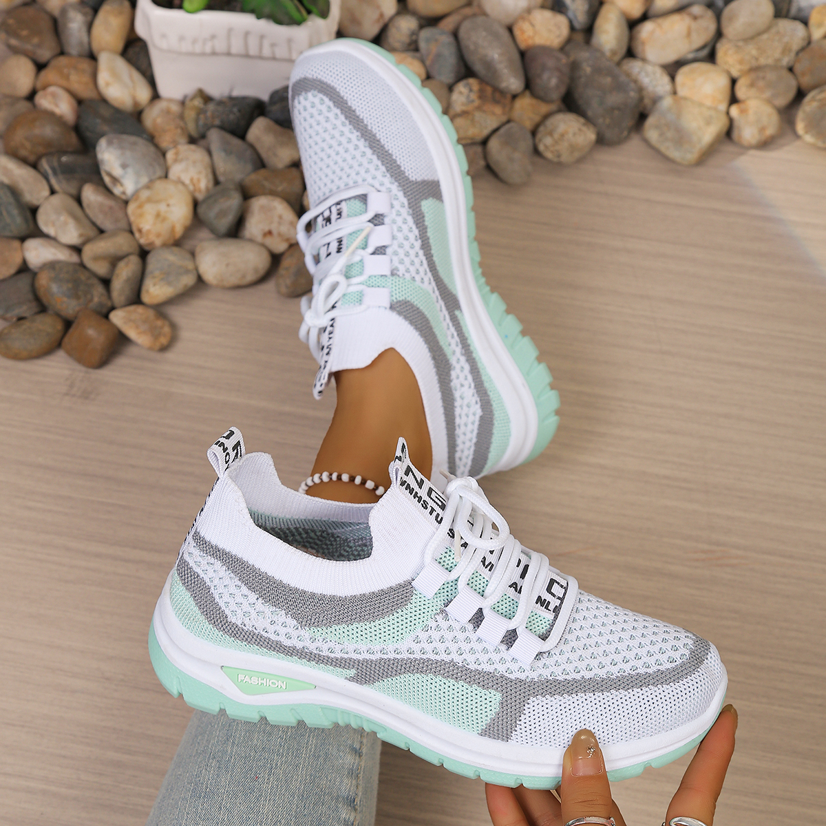 New women's vulcanized shoes,  - Guipure Lace Panel recensie en prijs