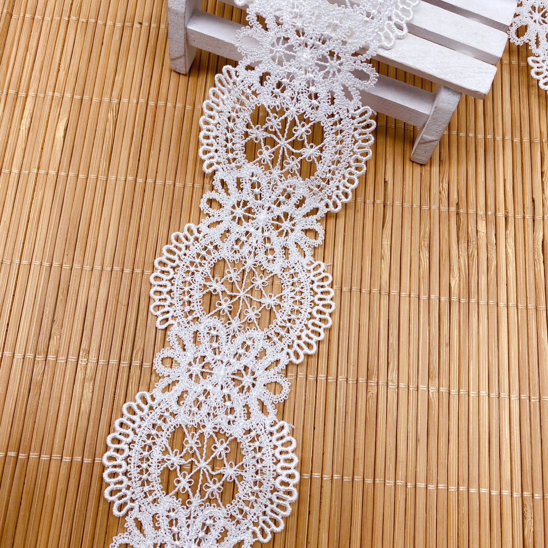 Hollow Flower Embroidered Lace - Lace Ribbon Trim recensie en prijs