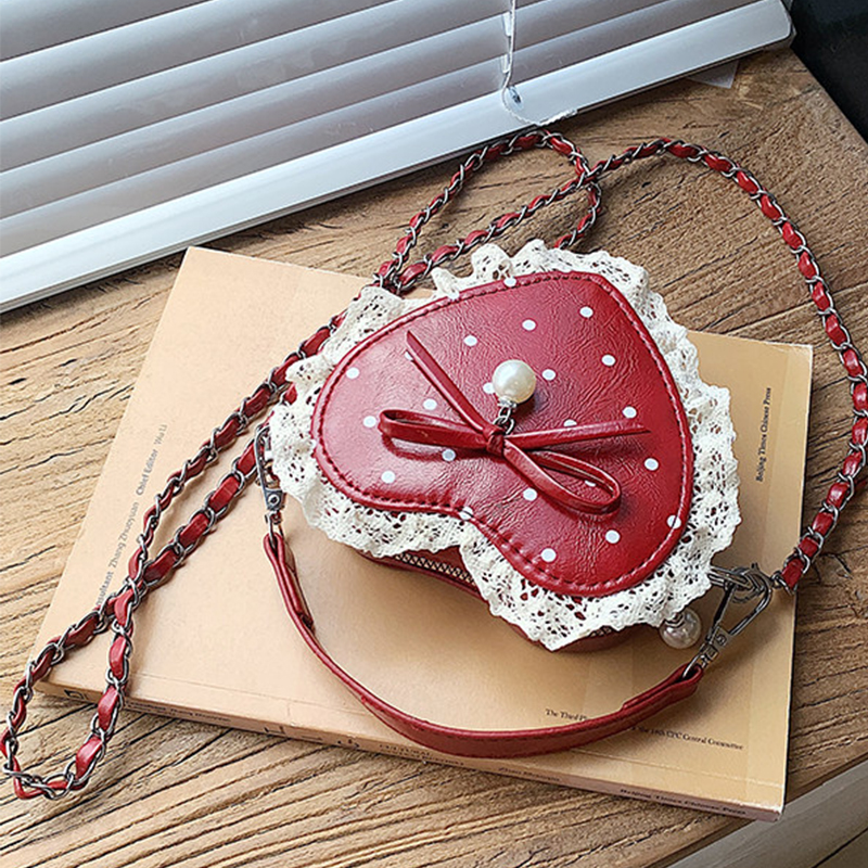 Red Heart Shaped Crossbody Bag - Pearl Trim Chain recensie en prijs