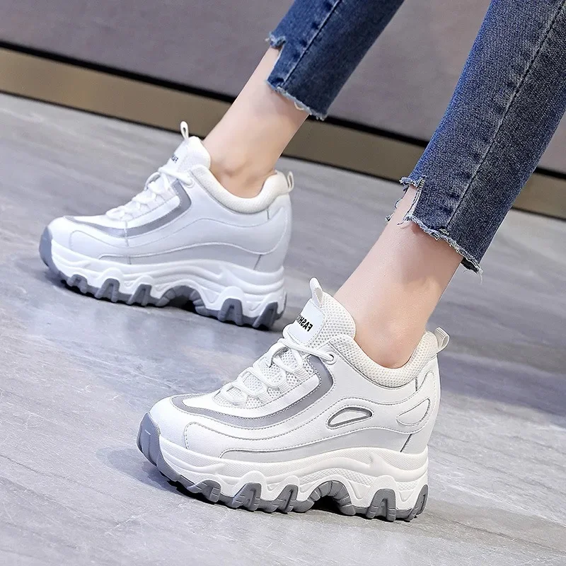 9CM Genuine Leather Platform W - Guipure Lace Panel recensie en prijs