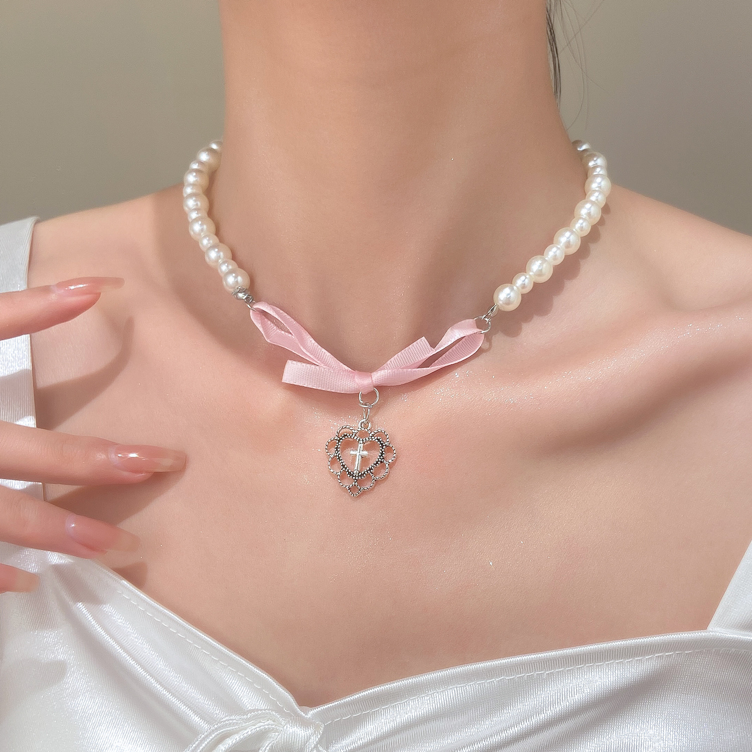French Romantic Pink Bowknot H - Pearl Trim Chain recensie en prijs