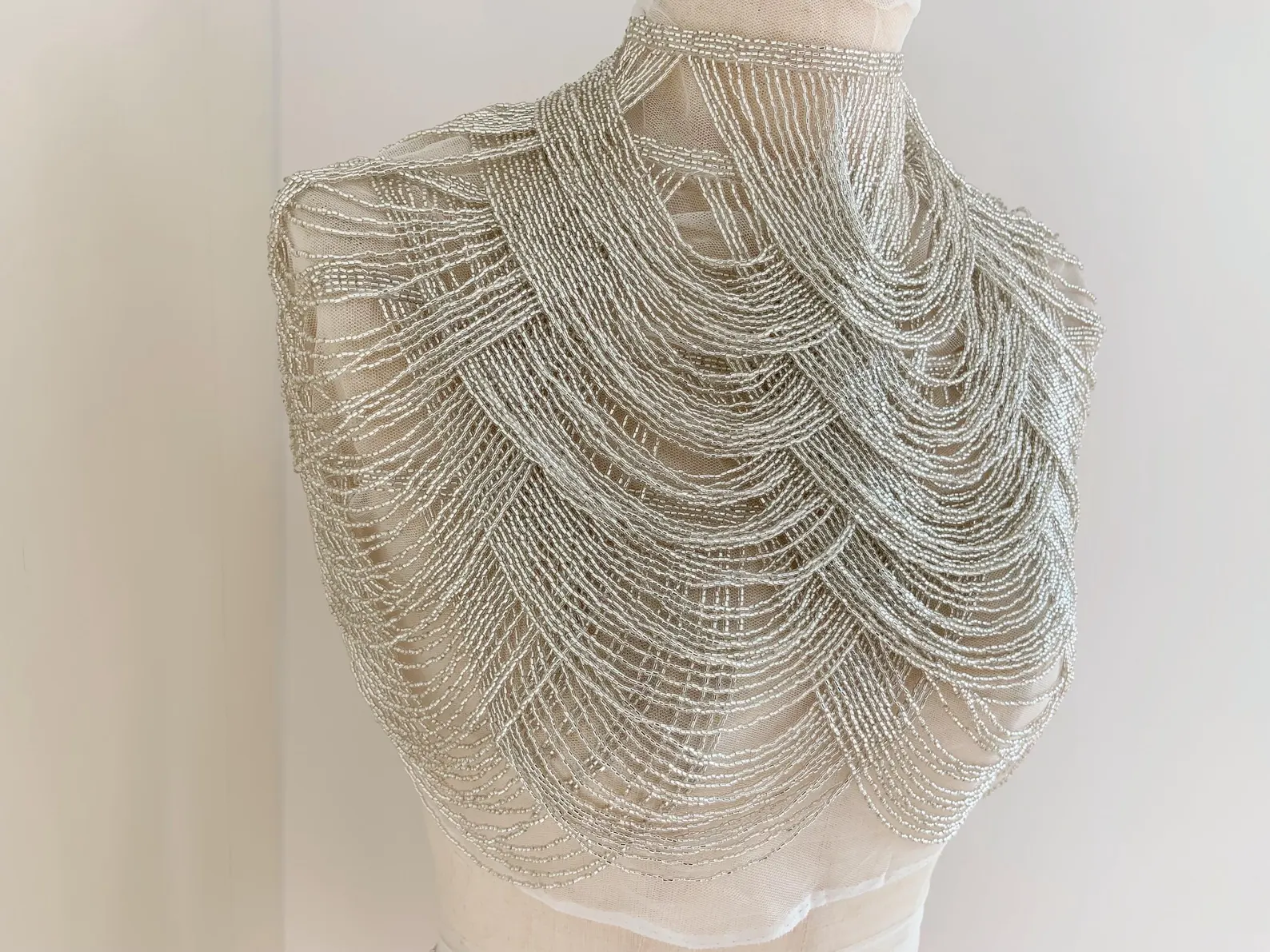 Silver Chains Cape Fabric, Bea - Beaded Trim Fringe recensie en prijs